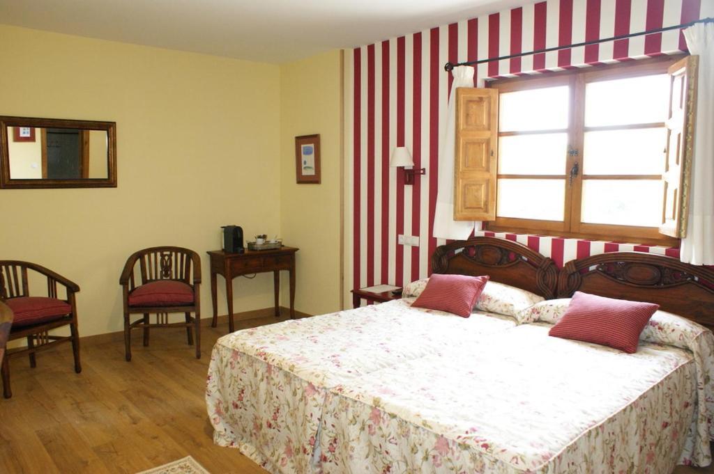 Hotel Colonial De Santillana Santillana del Mar Oda fotoğraf